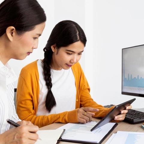 Let’s make tax season stress-free!